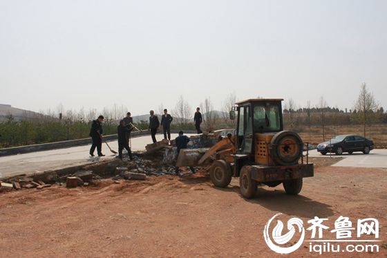 �����н�ͨ������ϴ�Ƿ���ѵ�����������г�